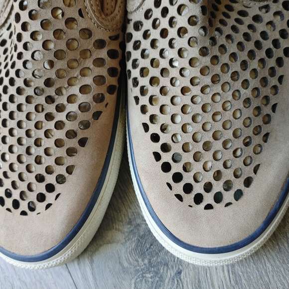 Sperry Top Sider Tan Leather Laser Perf Slip On Shoes Size 10 - Picture 9 of 11